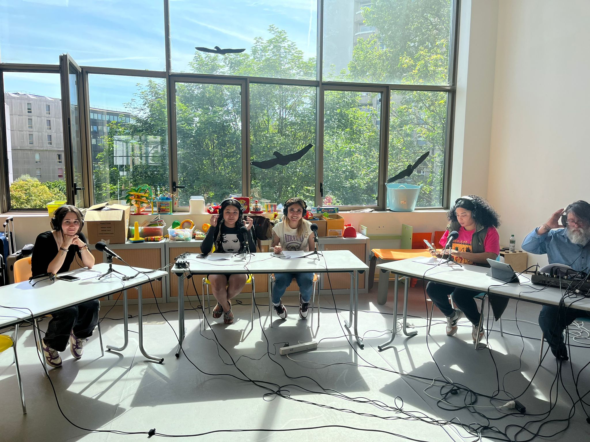 « Radio Passerelle », l’émission des apprenantes de l’association La Croisée des Langues à Paris